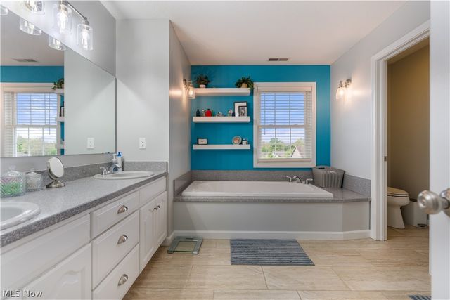 1319 Parkdale Drive, Dover, OH 44622