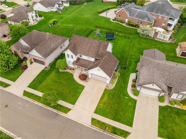 1319 Parkdale Drive, Dover, OH 44622