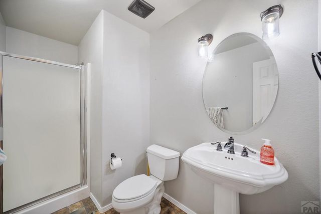 2011 Sundance Dr, Pueblo, CO 81008