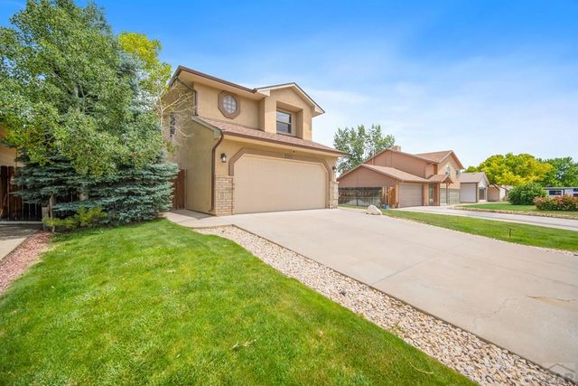 2011 Sundance Dr, Pueblo, CO 81008