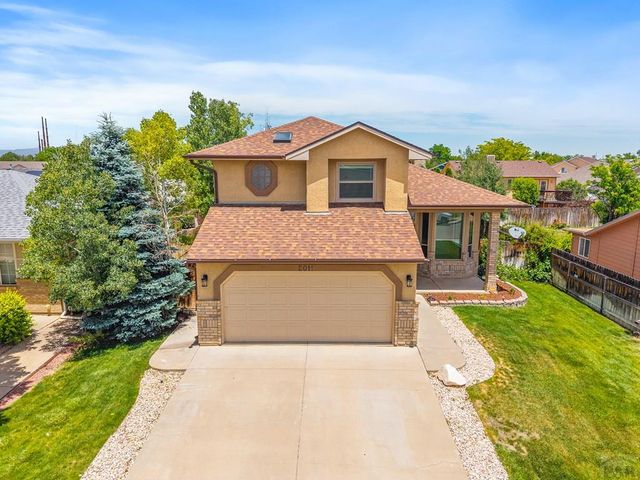 2011 Sundance Dr, Pueblo, CO 81008