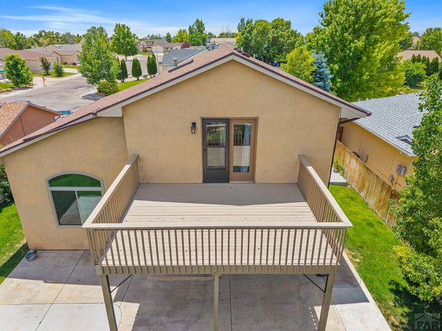 2011 Sundance Dr, Pueblo, CO 81008