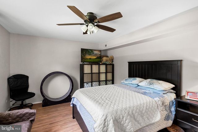 24 EAVES MILL RD, Medford, NJ 08055