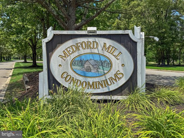 24 EAVES MILL RD, Medford, NJ 08055