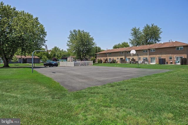 24 EAVES MILL RD, Medford, NJ 08055