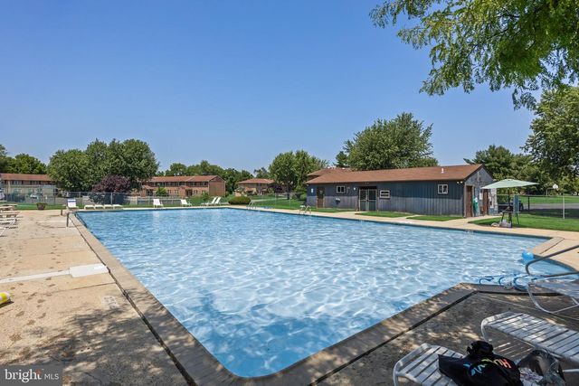 24 EAVES MILL RD, Medford, NJ 08055