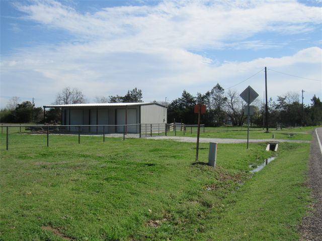 4019 E Fm 120, Denison, TX 75021