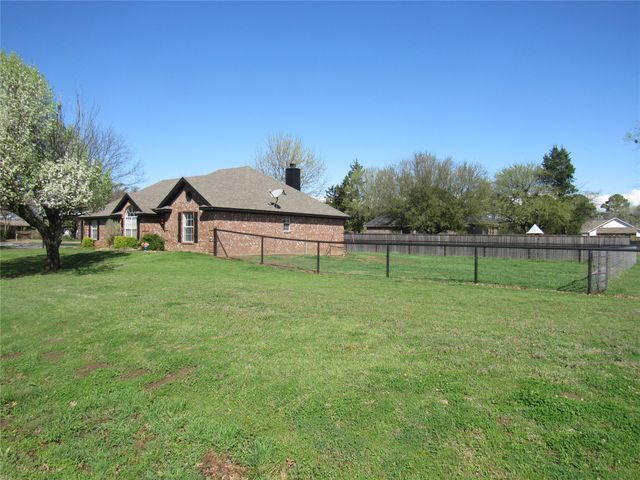 4019 E Fm 120, Denison, TX 75021