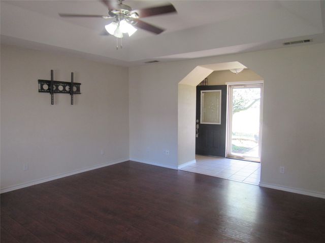 4019 E Fm 120, Denison, TX 75021