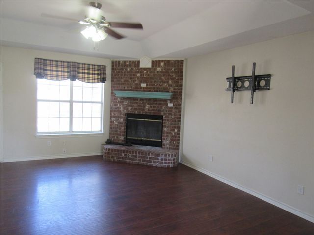 4019 E Fm 120, Denison, TX 75021