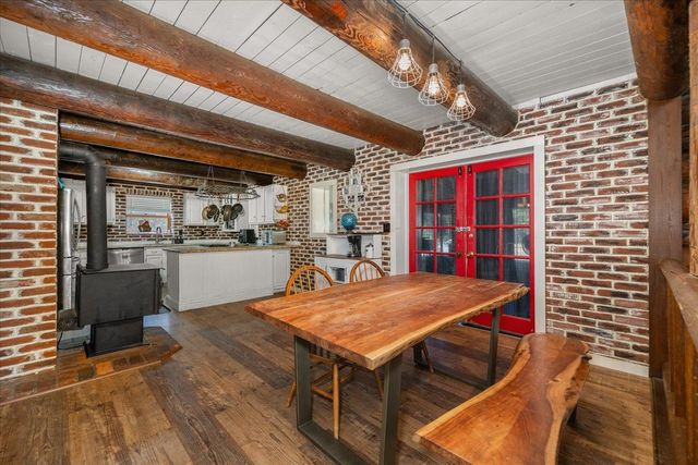 31515 N Cedar Rd, Deer Park, WA 99006