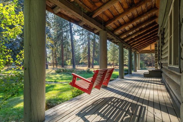 31515 N Cedar Rd, Deer Park, WA 99006