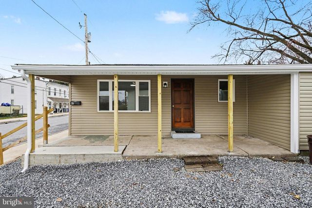 47 E HIGH ST, Middletown, PA 17057