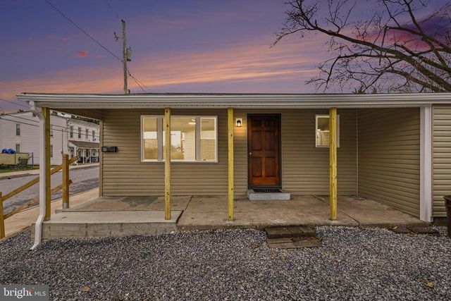 47 E HIGH ST, Middletown, PA 17057