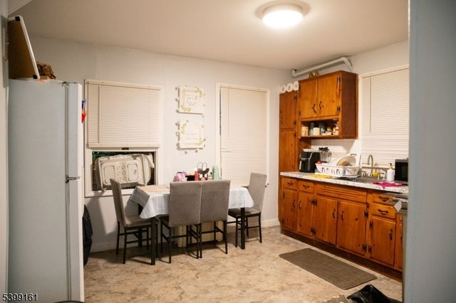 253 Clifton Ave, Newark City, NJ 07104