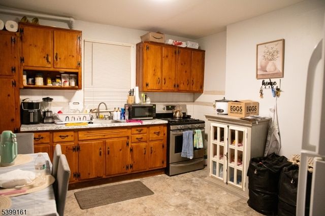 253 Clifton Ave, Newark City, NJ 07104