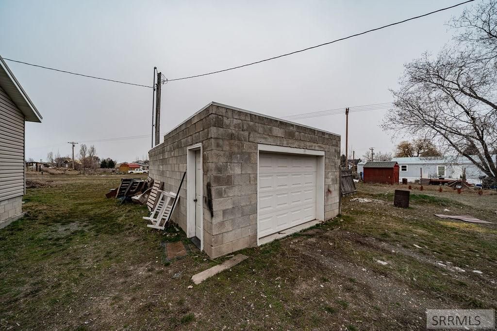 Image 33 of property listing at 351 W 7800 S, Rexburg, ID 83440