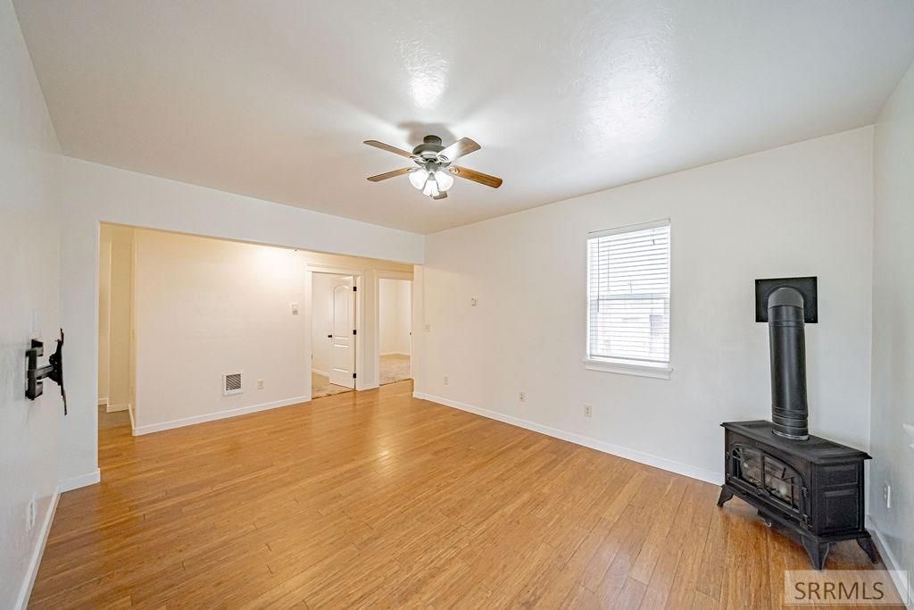 Image 7 of property listing at 351 W 7800 S, Rexburg, ID 83440