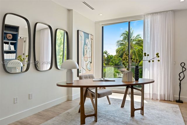 5701 N Bay Rd, Miami Beach, FL 33140