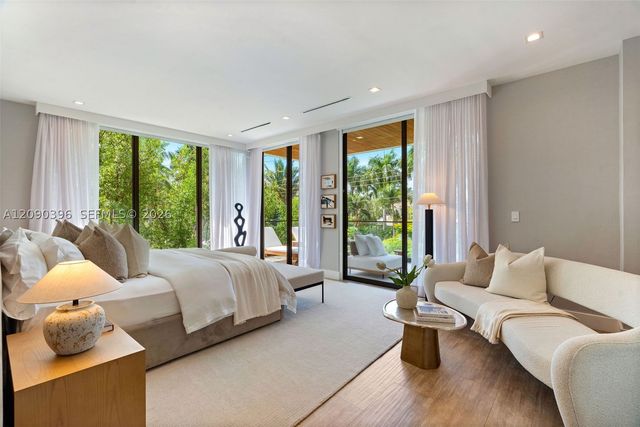 5701 N Bay Rd, Miami Beach, FL 33140