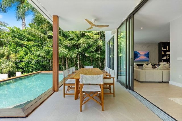 5701 N Bay Rd, Miami Beach, FL 33140