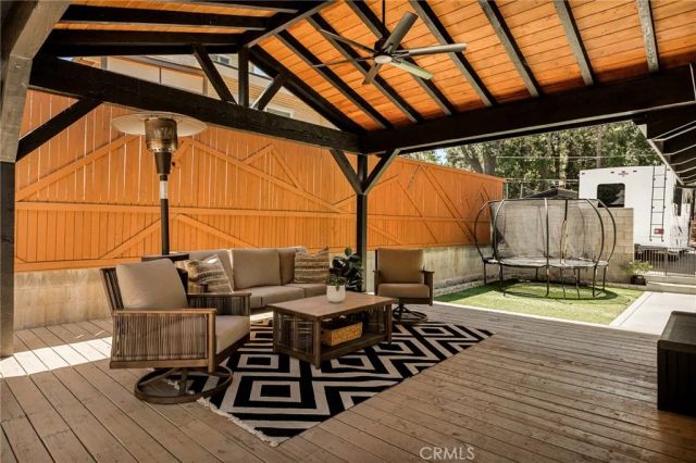 374 Dunant, Crestline, CA 92325