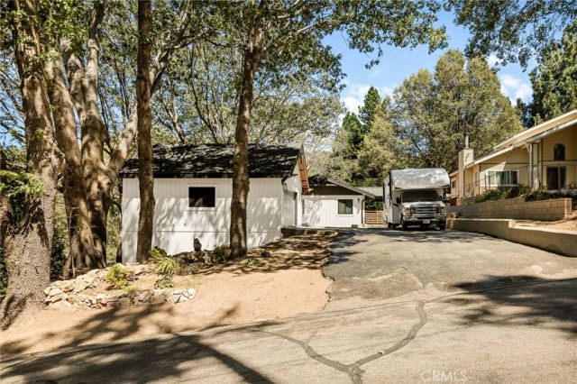 374 Dunant, Crestline, CA 92325