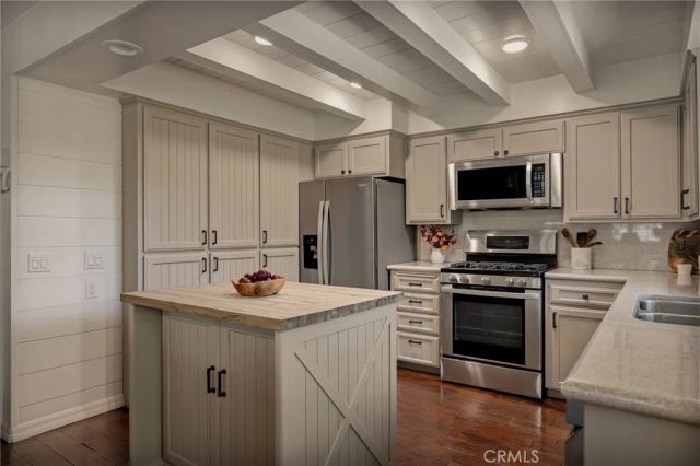 374 Dunant, Crestline, CA 92325