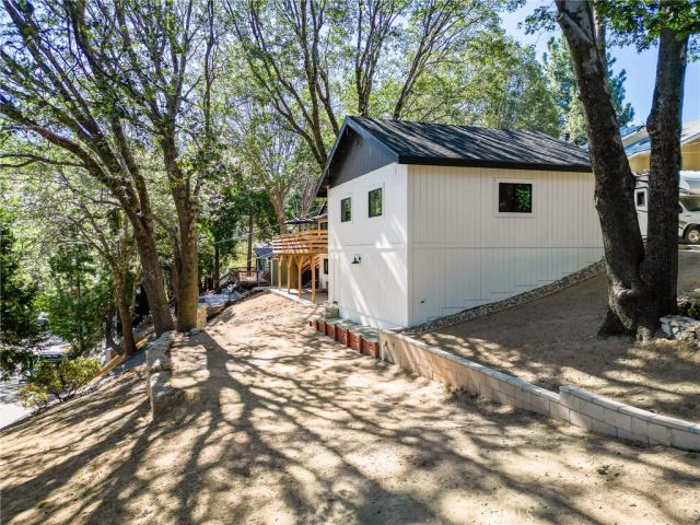 374 Dunant, Crestline, CA 92325