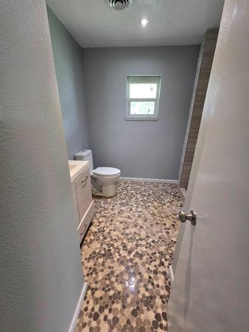 190 Private Road 408, Buffalo, TX 75831
