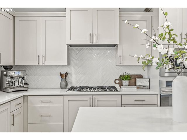 8710 N 1ST St, Ridgefield, WA 98642