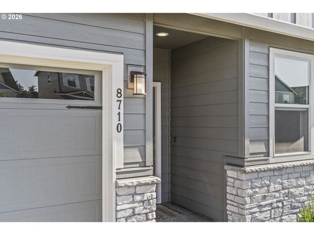 8710 N 1ST St, Ridgefield, WA 98642