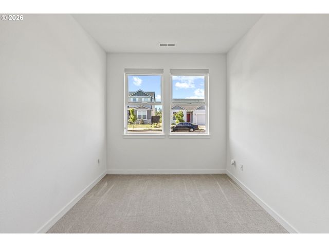 8710 N 1ST St, Ridgefield, WA 98642