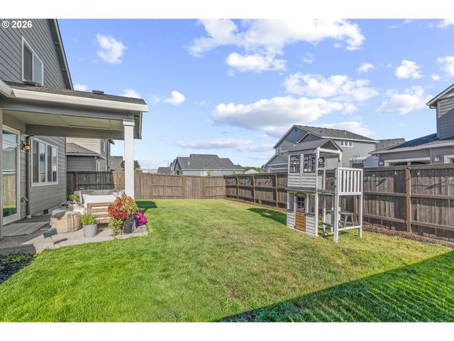 8710 N 1ST St, Ridgefield, WA 98642