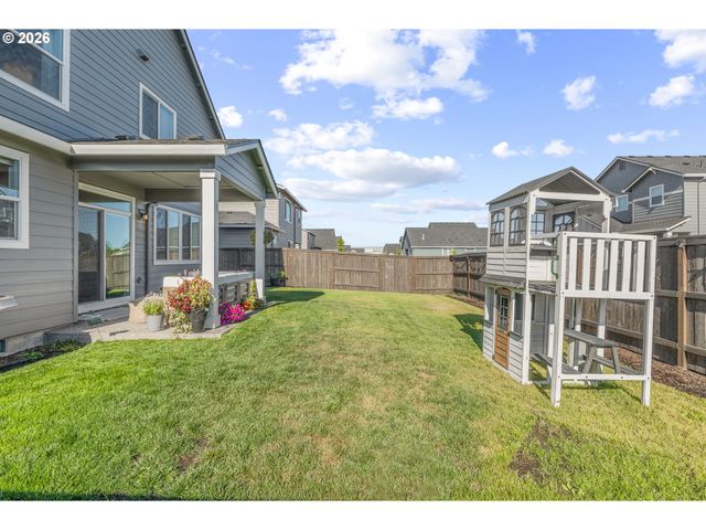 8710 N 1ST St, Ridgefield, WA 98642