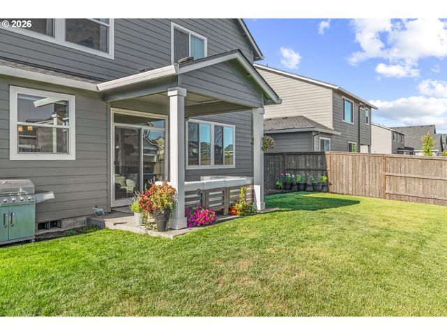 8710 N 1ST St, Ridgefield, WA 98642