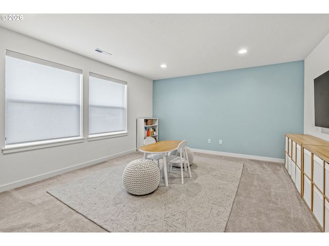 8710 N 1ST St, Ridgefield, WA 98642
