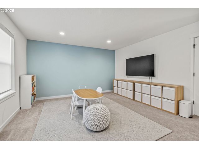 8710 N 1ST St, Ridgefield, WA 98642