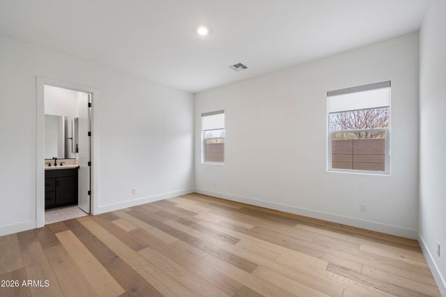 5760 E LOWDEN Road, Cave Creek, AZ 85331