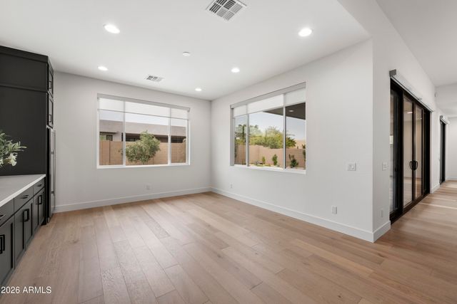 5760 E LOWDEN Road, Cave Creek, AZ 85331