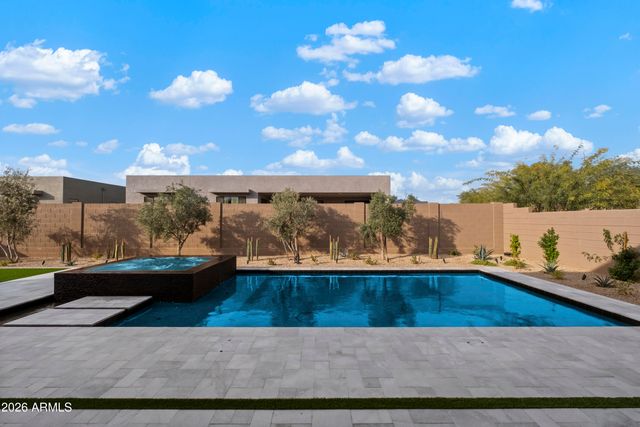 5760 E LOWDEN Road, Cave Creek, AZ 85331