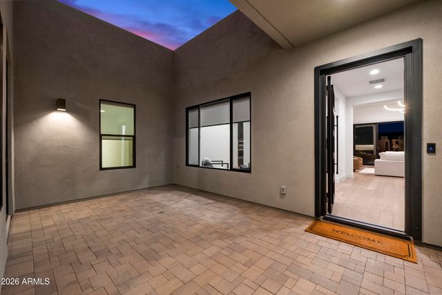 5760 E LOWDEN Road, Cave Creek, AZ 85331