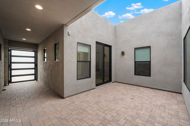 5760 E LOWDEN Road, Cave Creek, AZ 85331