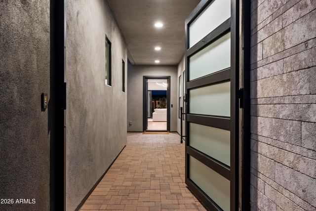 5760 E LOWDEN Road, Cave Creek, AZ 85331