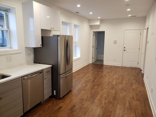 2347 W Taylor Street 3R, Chicago, IL 60612