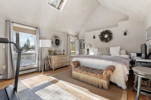 87 Norwood Ave, Leominster, MA 01453