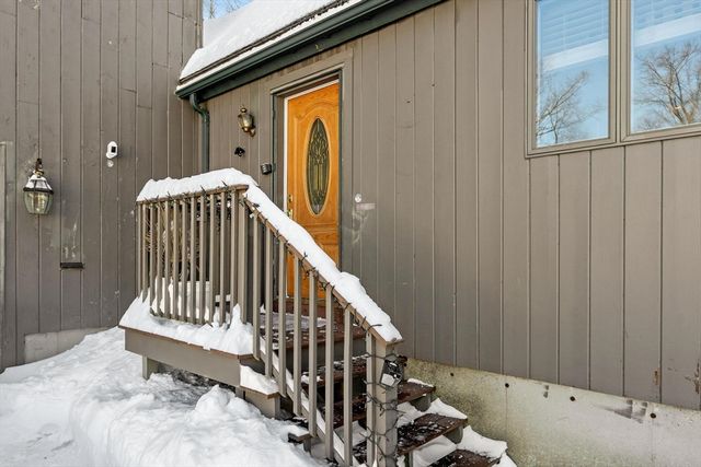 87 Norwood Ave, Leominster, MA 01453