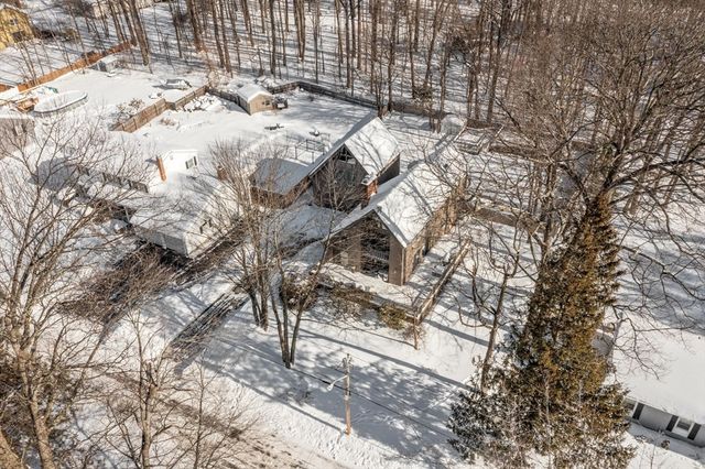 87 Norwood Ave, Leominster, MA 01453