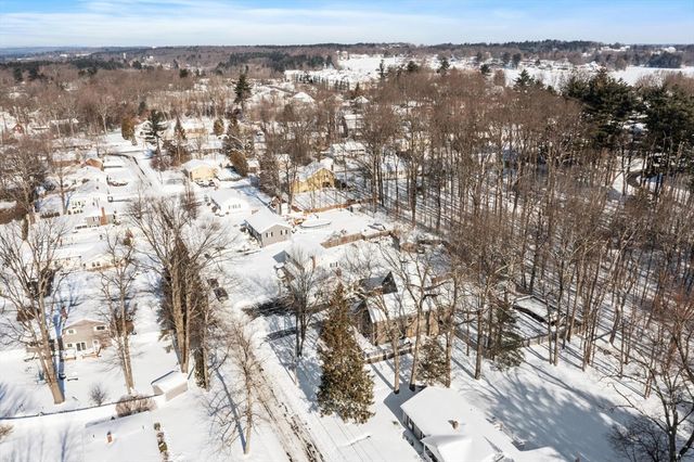 87 Norwood Ave, Leominster, MA 01453