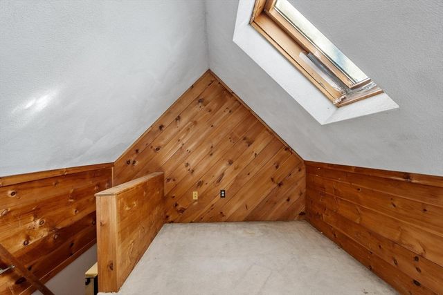 87 Norwood Ave, Leominster, MA 01453